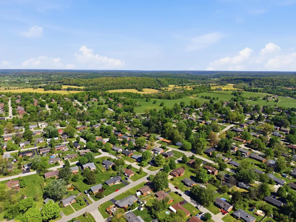 1214 Seneca Trail Frankfort KY 40601