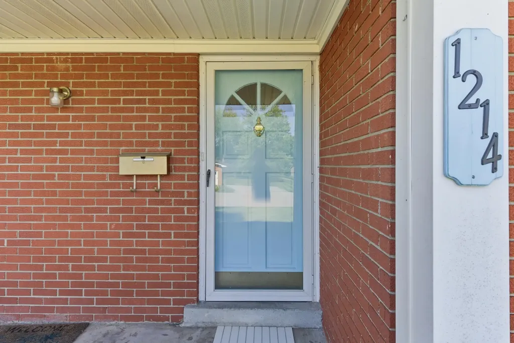 1214 Seneca Trail Frankfort KY 40601