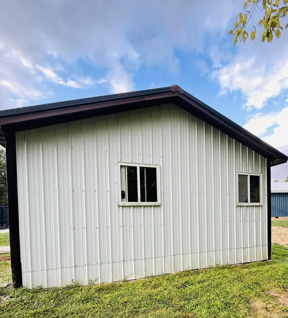 1232 Pleasant Grove Ridge Road Lawrenceburg KY 40342