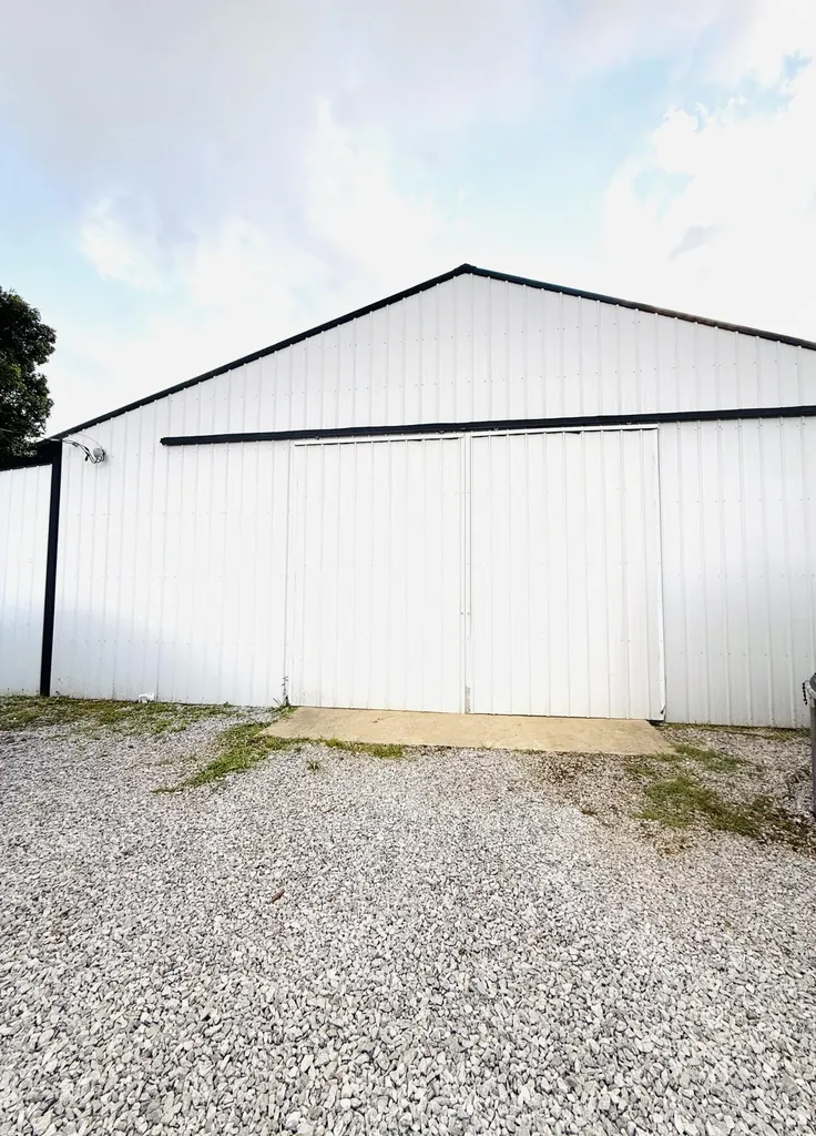1232 Pleasant Grove Ridge Road Lawrenceburg KY 40342