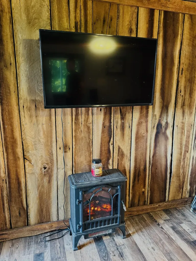 1232 Pleasant Grove Ridge Road Lawrenceburg KY 40342