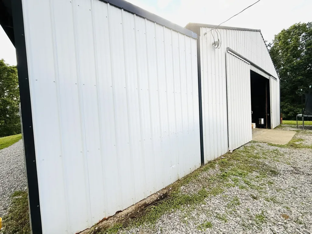 1232 Pleasant Grove Ridge Road Lawrenceburg KY 40342