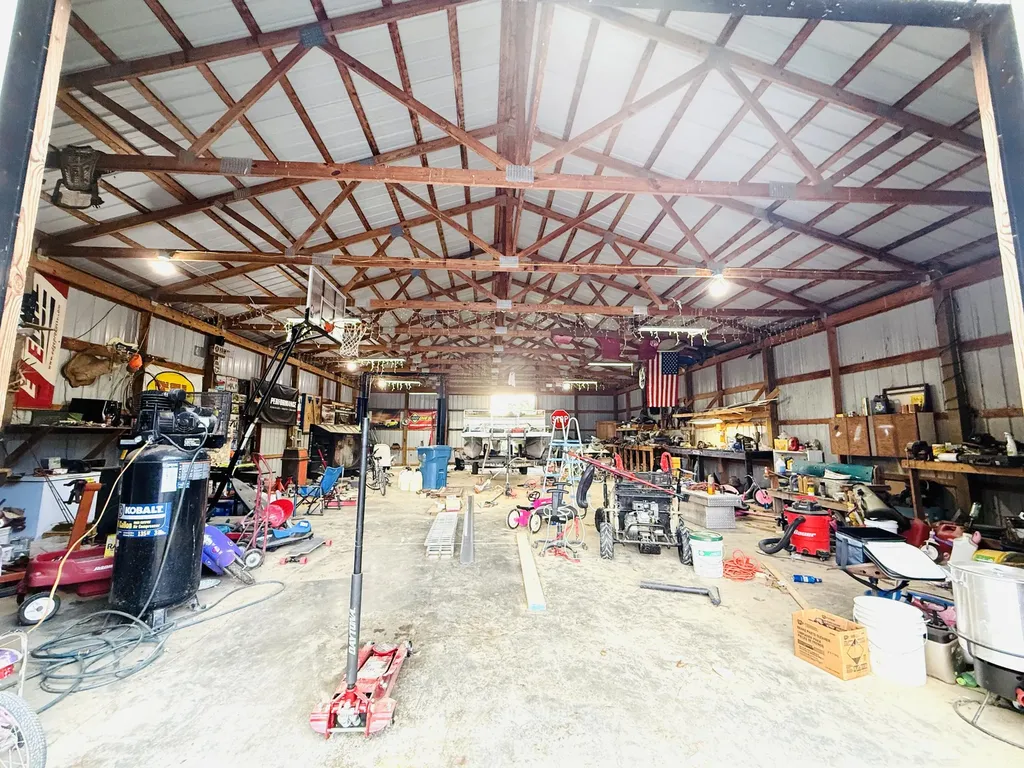 1232 Pleasant Grove Ridge Road Lawrenceburg KY 40342