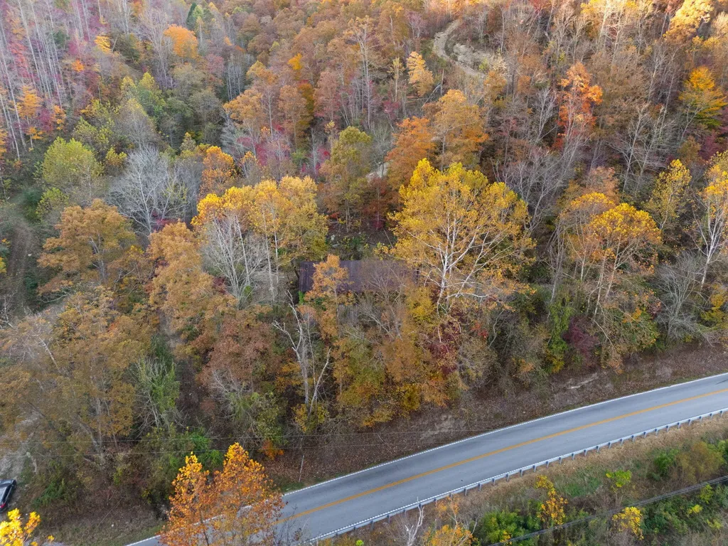 9993 S Ky-11 Manchester KY 40962
