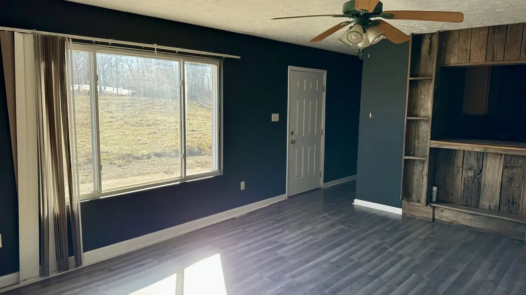 1097 Baker Lane Nicholasville KY 40356
