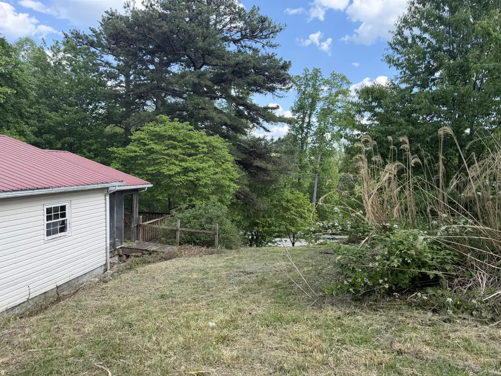7478 Ky-80 Manchester KY 40962