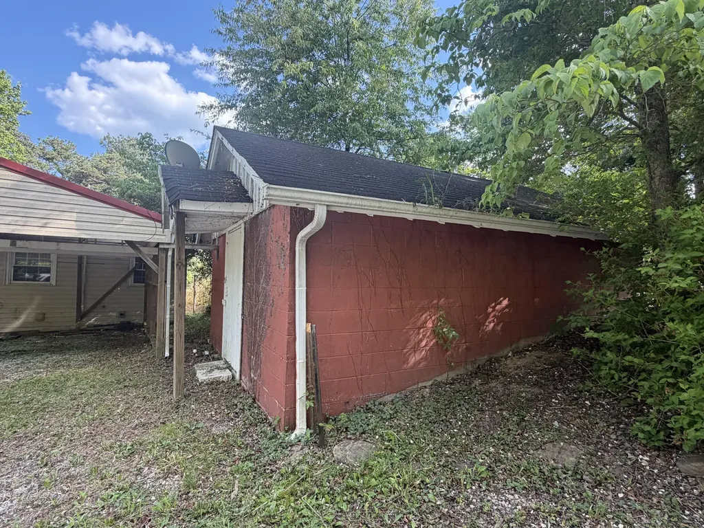 7478 Ky-80 Manchester KY 40962