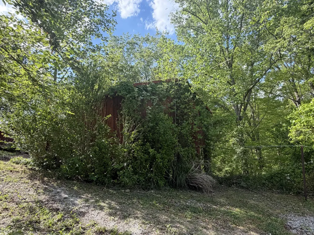 7478 Ky-80 Manchester KY 40962