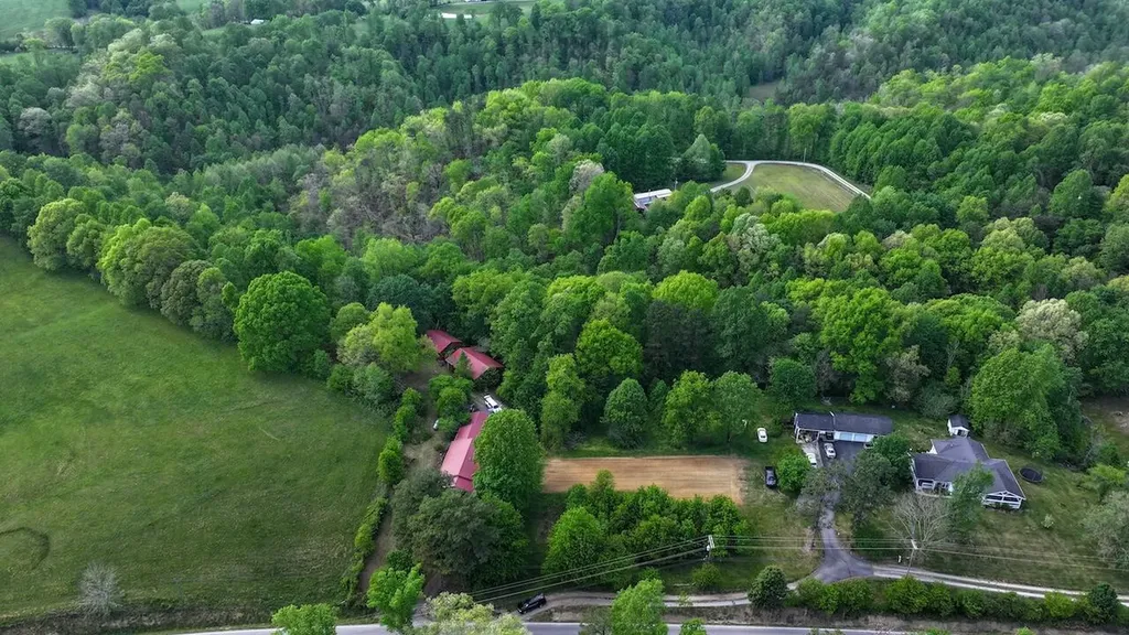 7478 Ky-80 Manchester KY 40962
