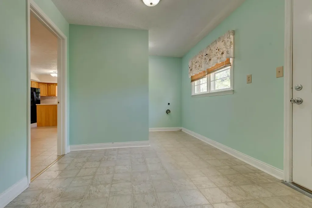 4654 Levee Road Mt Sterling KY 40353