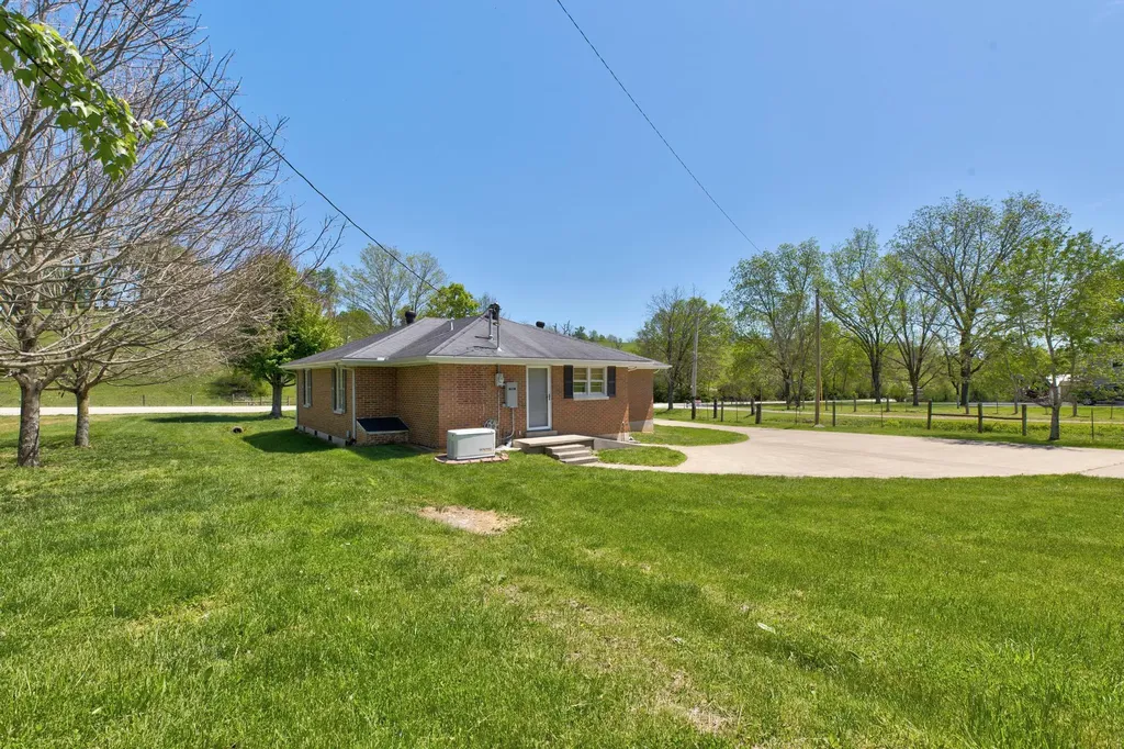 4654 Levee Road Mt Sterling KY 40353