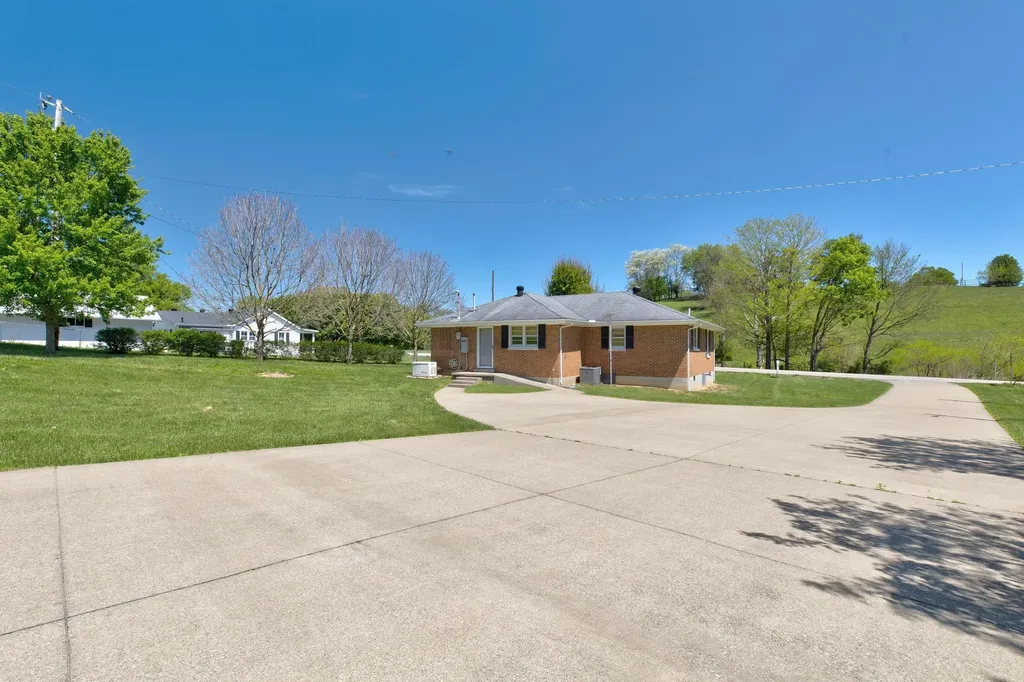 4654 Levee Road Mt Sterling KY 40353
