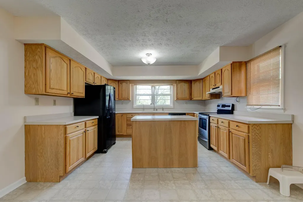 4654 Levee Road Mt Sterling KY 40353