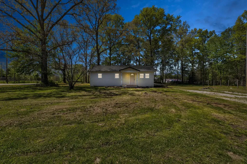 2408 State Highway 1050 Jeffersonville KY 40337