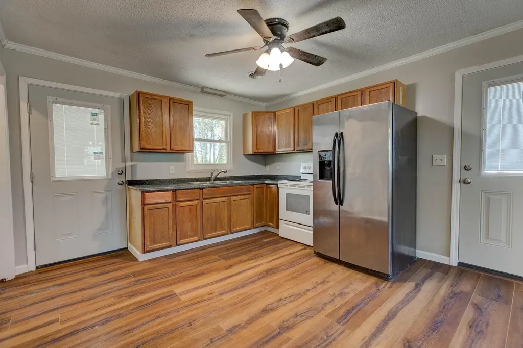 2408 State Highway 1050 Jeffersonville KY 40337