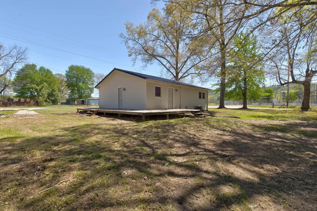 2408 State Highway 1050 Jeffersonville KY 40337