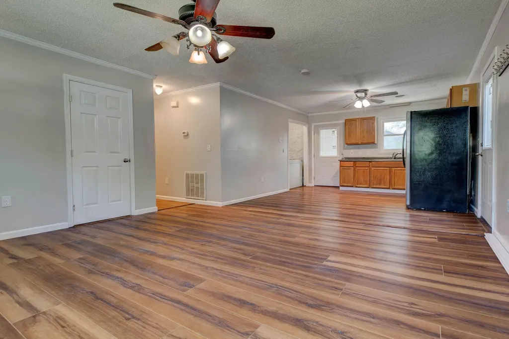 2408 State Highway 1050 Jeffersonville KY 40337