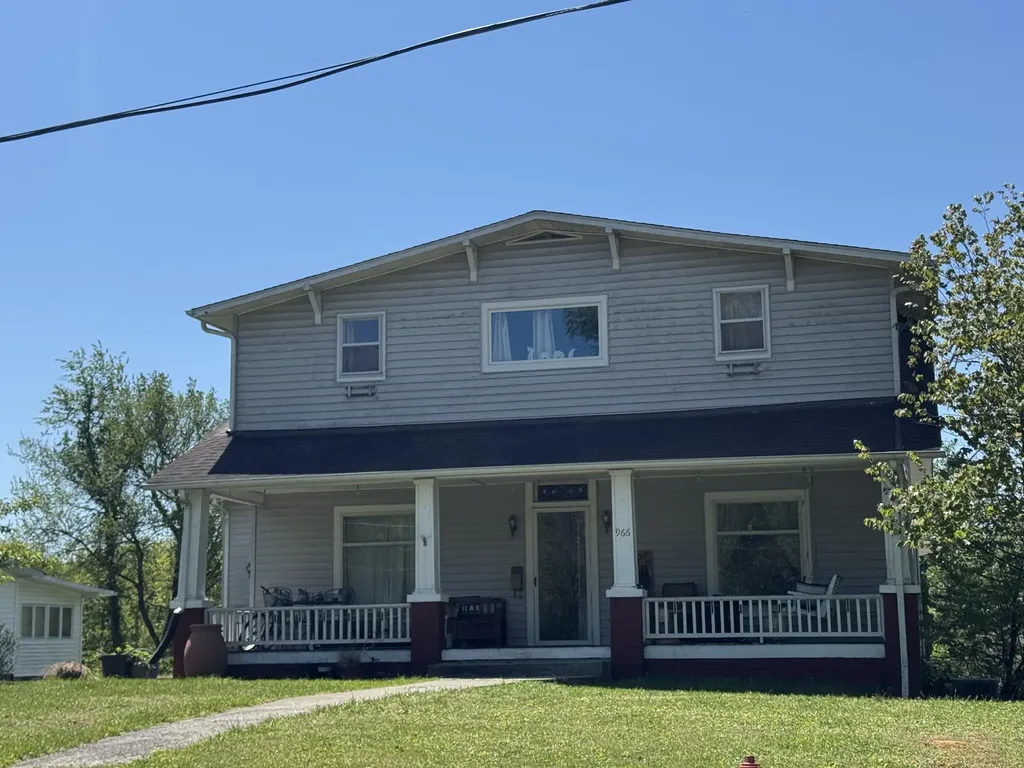 966 Highland ' Avenue Jackson KY 41339