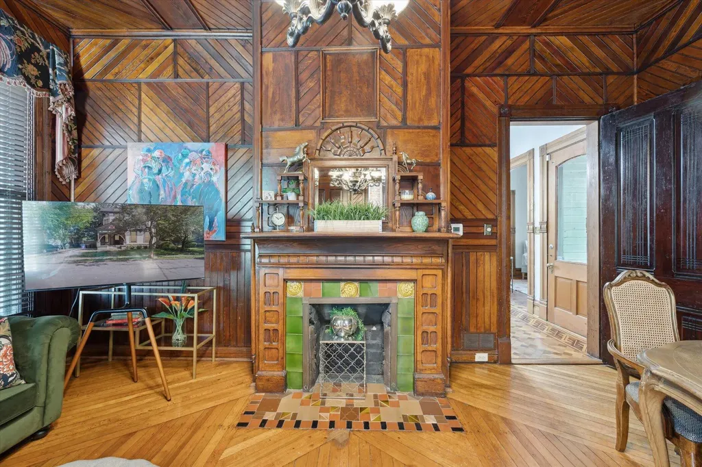 344 Madison Place Lexington KY 40508
