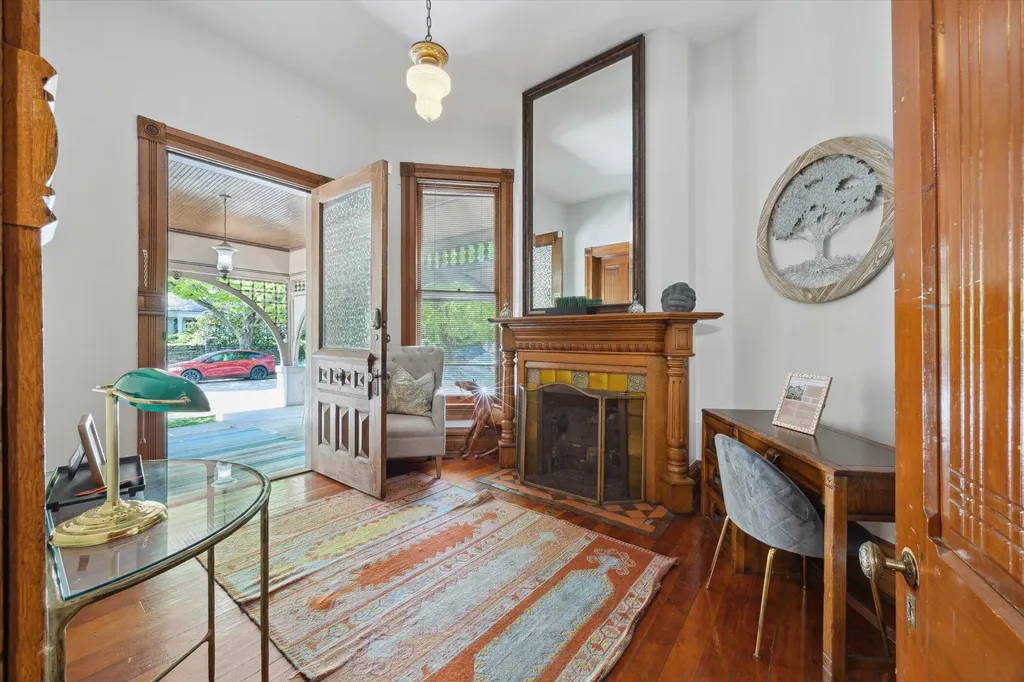 344 Madison Place Lexington KY 40508