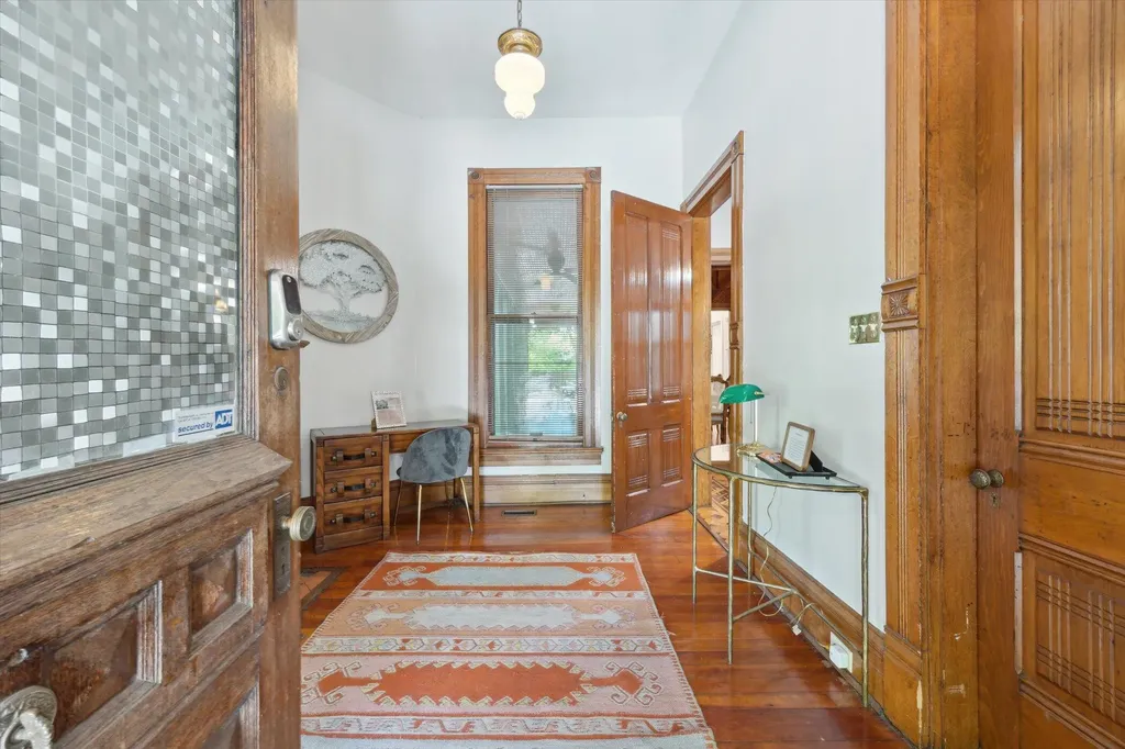 344 Madison Place Lexington KY 40508