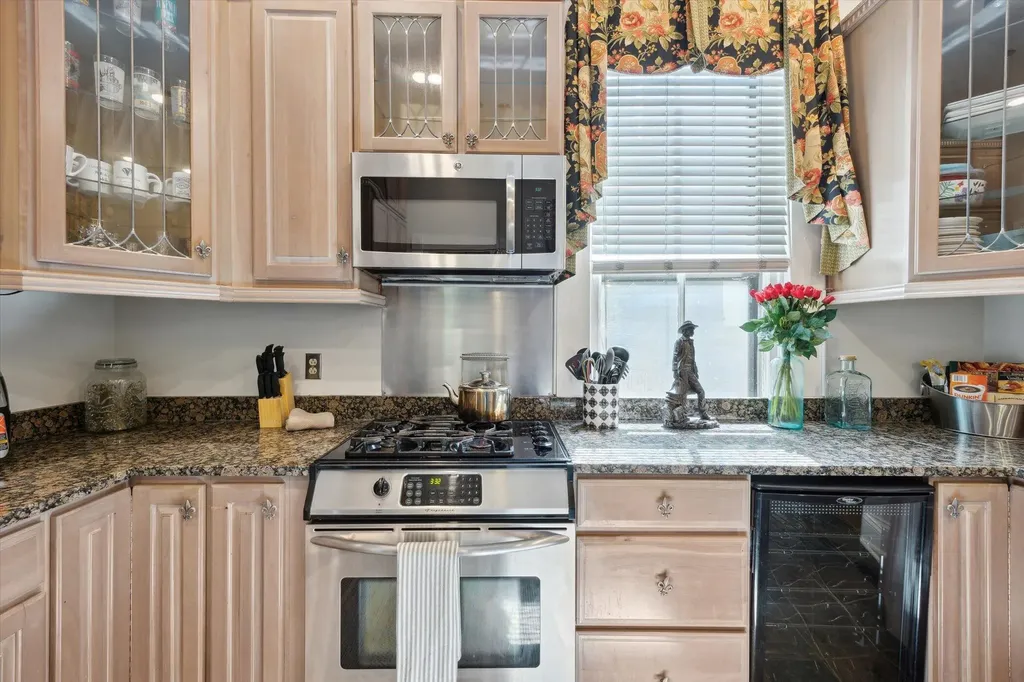 344 Madison Place Lexington KY 40508