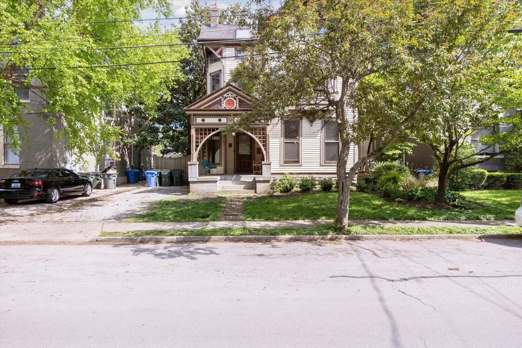 344 Madison Place Lexington KY 40508