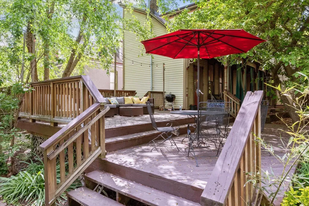 344 Madison Place Lexington KY 40508