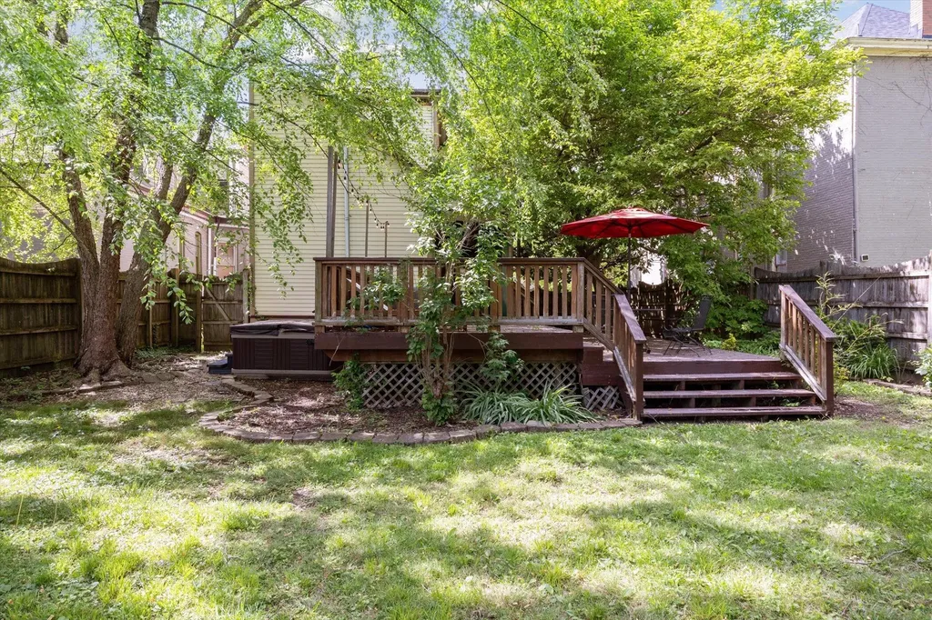 344 Madison Place Lexington KY 40508