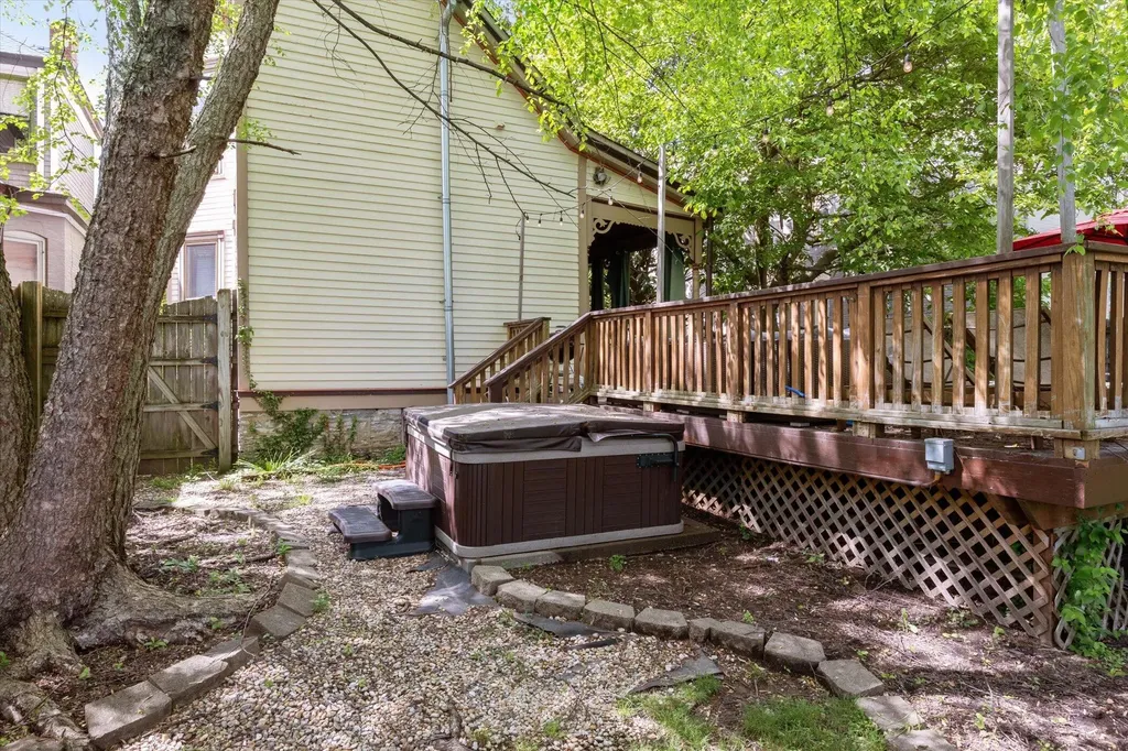 344 Madison Place Lexington KY 40508