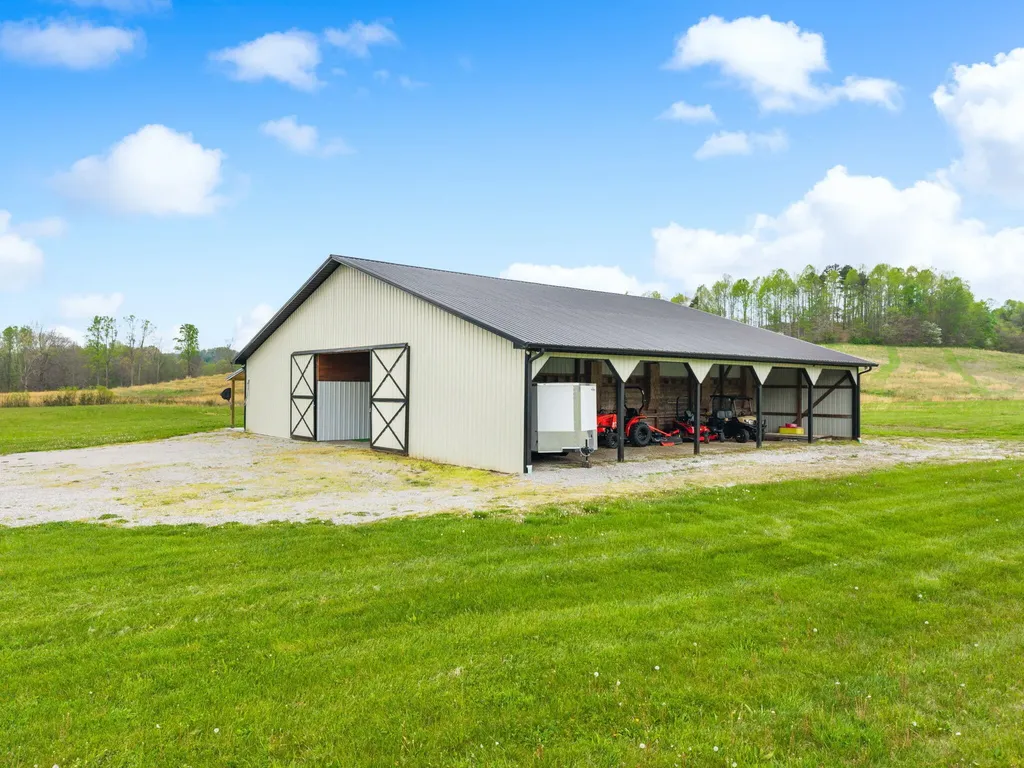 1114 A Matt Baker Road London KY 40744