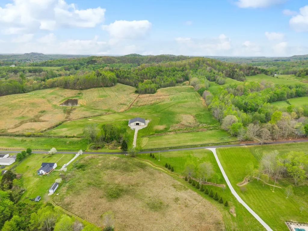 1114 A Matt Baker Road London KY 40744