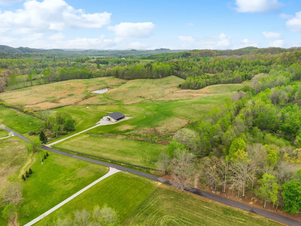 1114 A Matt Baker Road London KY 40744