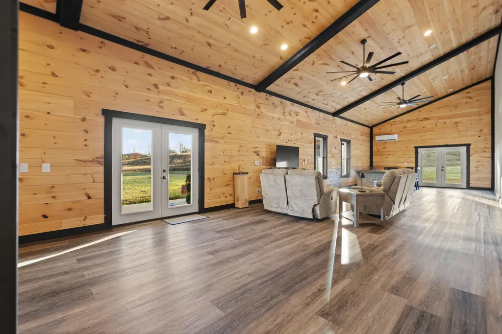 1114 A Matt Baker Road London KY 40744
