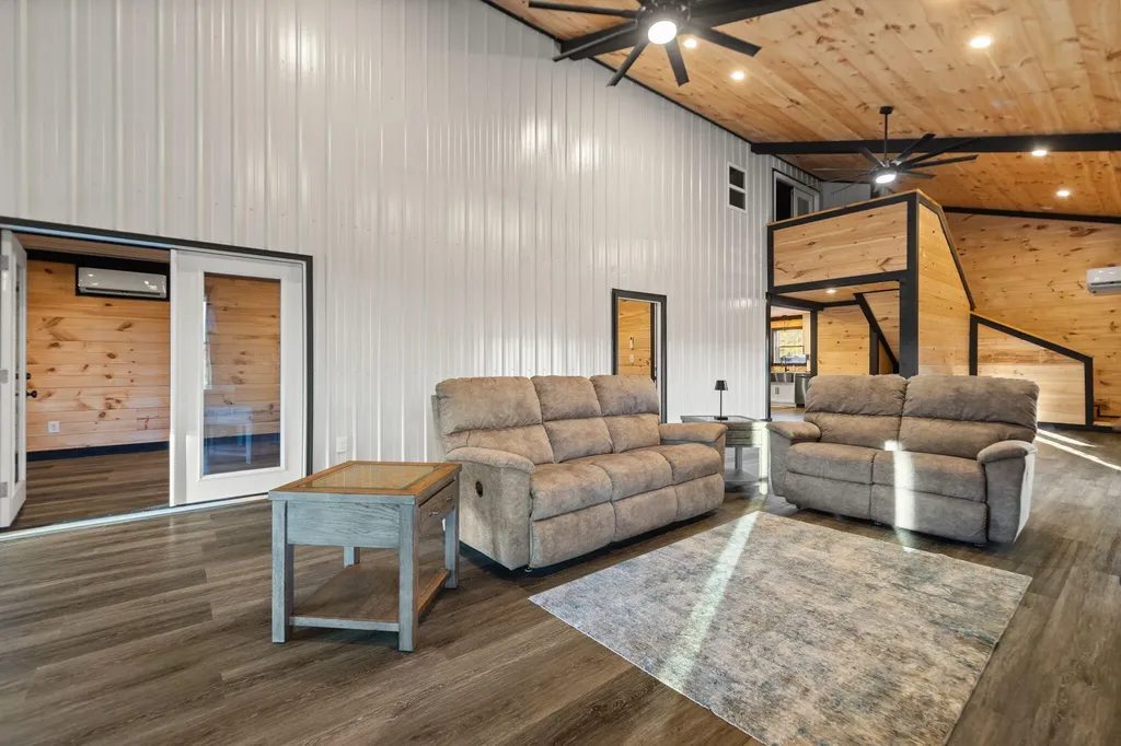 1114 A Matt Baker Road London KY 40744