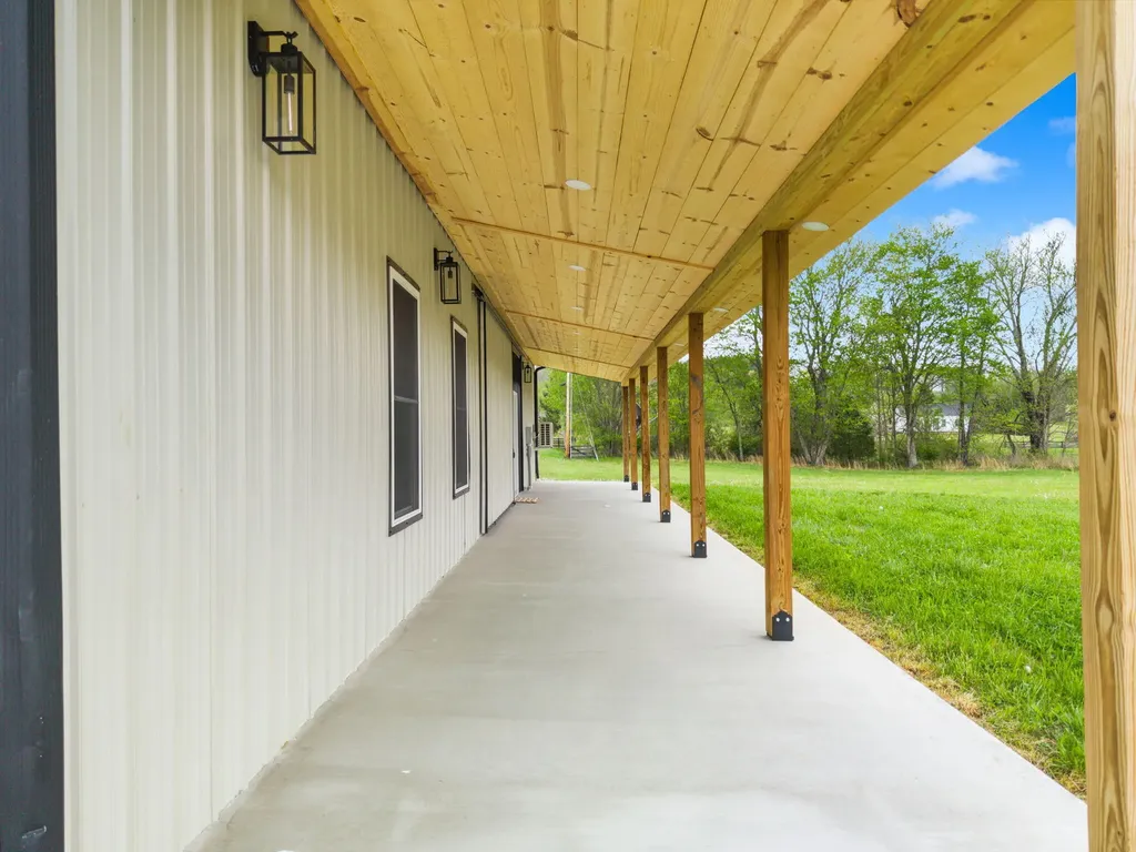 1114 A Matt Baker Road London KY 40744