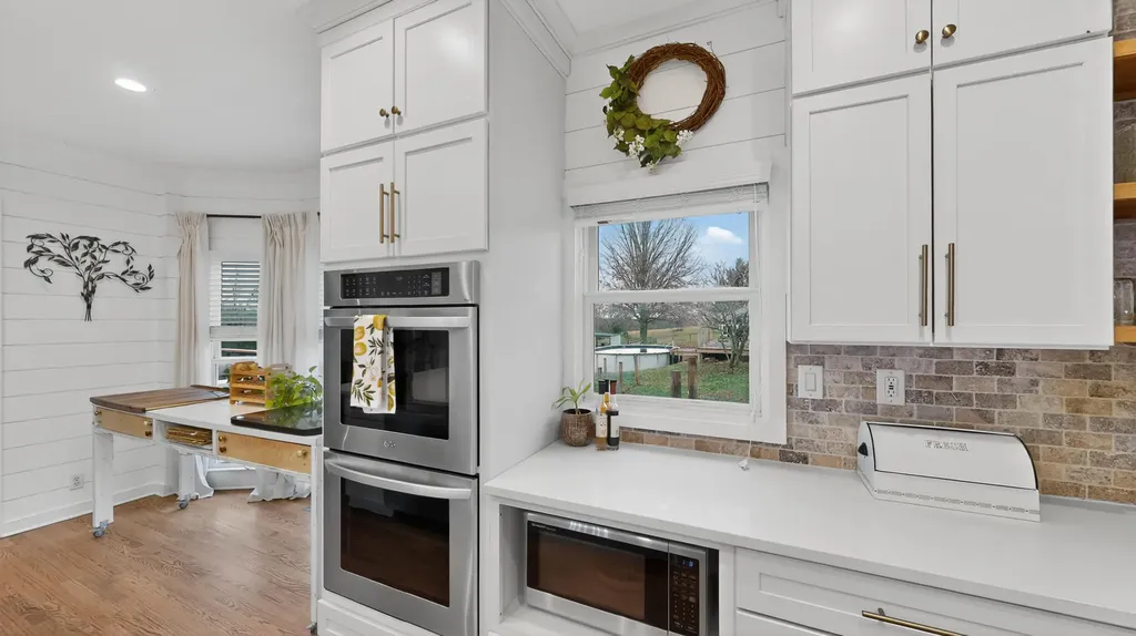779 Kings Highway Waddy KY 40076