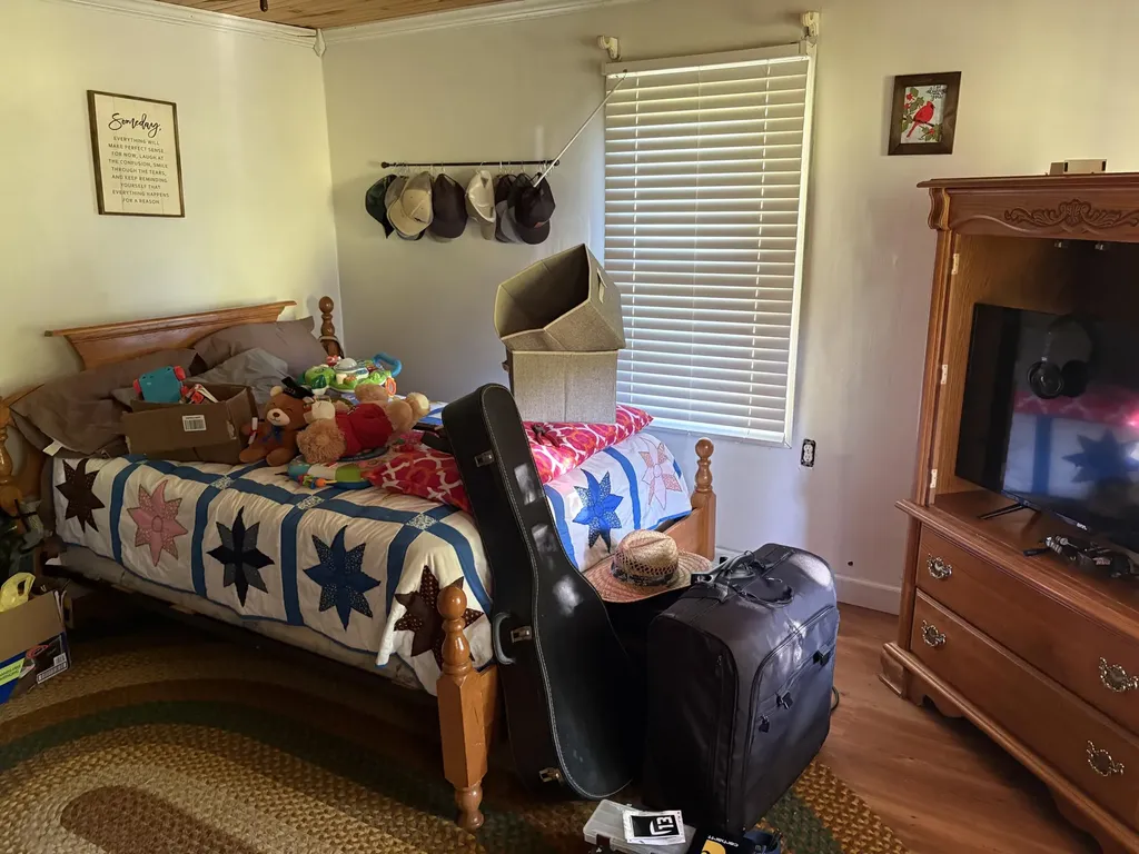 8515 State Highway 223 Flat Lick KY 40935
