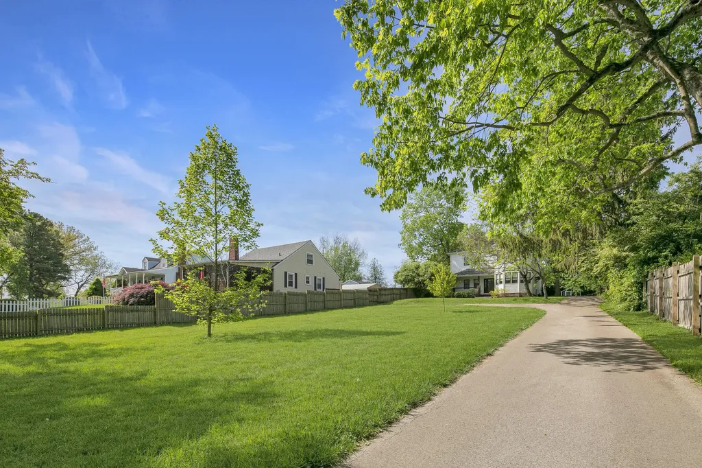 1708 Liberty Road Lexington KY 40505