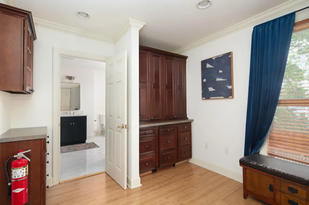 847 W High Street Lexington KY 40508