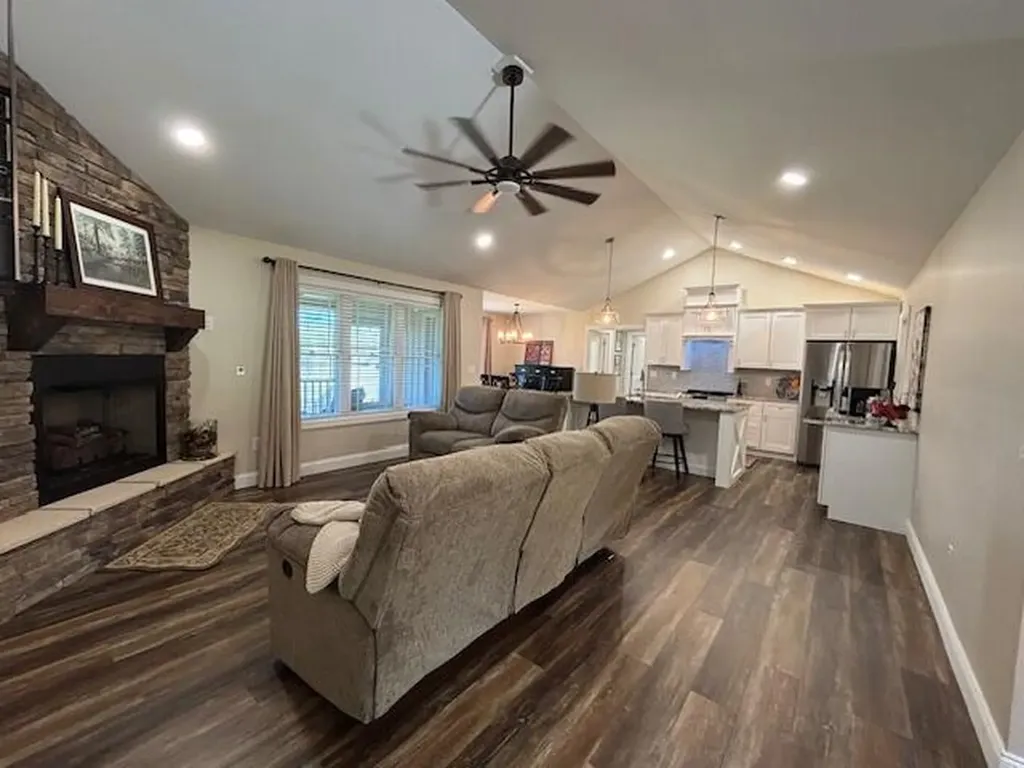 108 Twin Ponds Road Corbin KY 40701