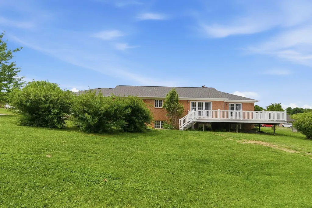 1041 Burnell Drive Berea KY 40403