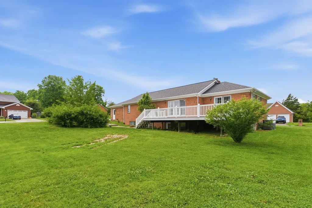 1041 Burnell Drive Berea KY 40403