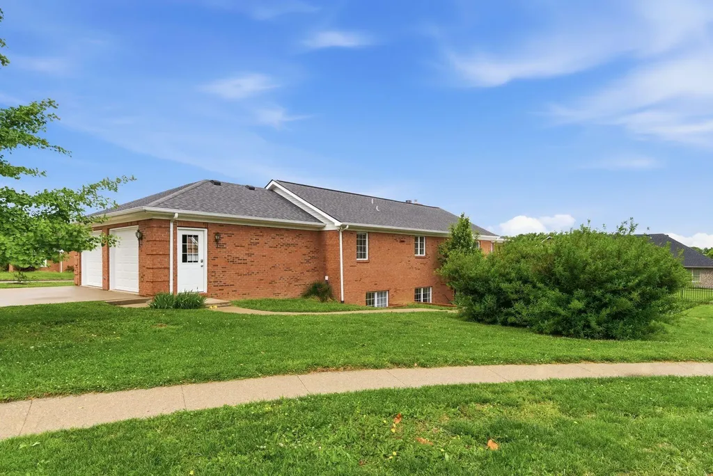 1041 Burnell Drive Berea KY 40403