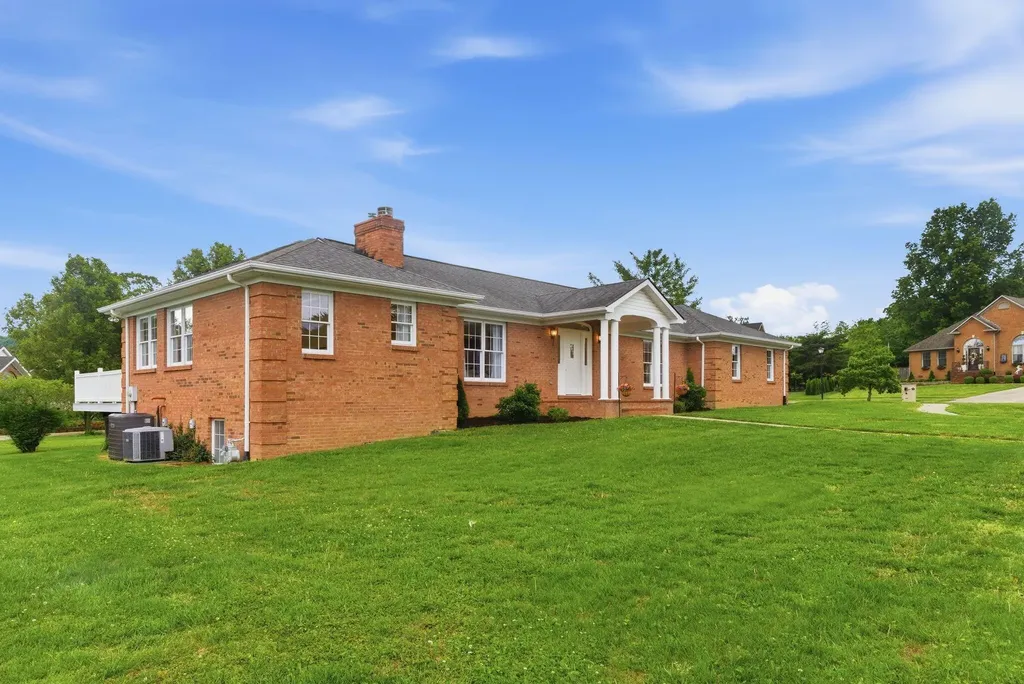 1041 Burnell Drive Berea KY 40403