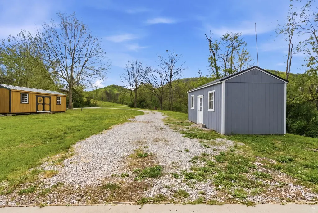 10481 Battlefield Memorial Highway Berea KY 40403