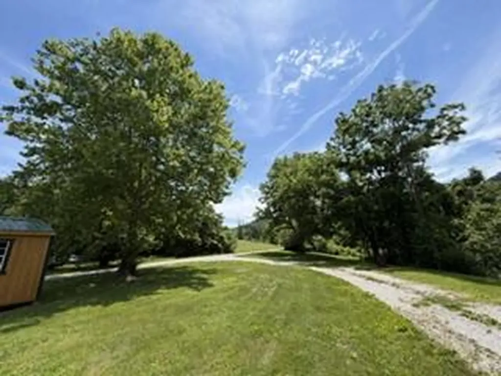 10481 Battlefield Memorial Highway Berea KY 40403