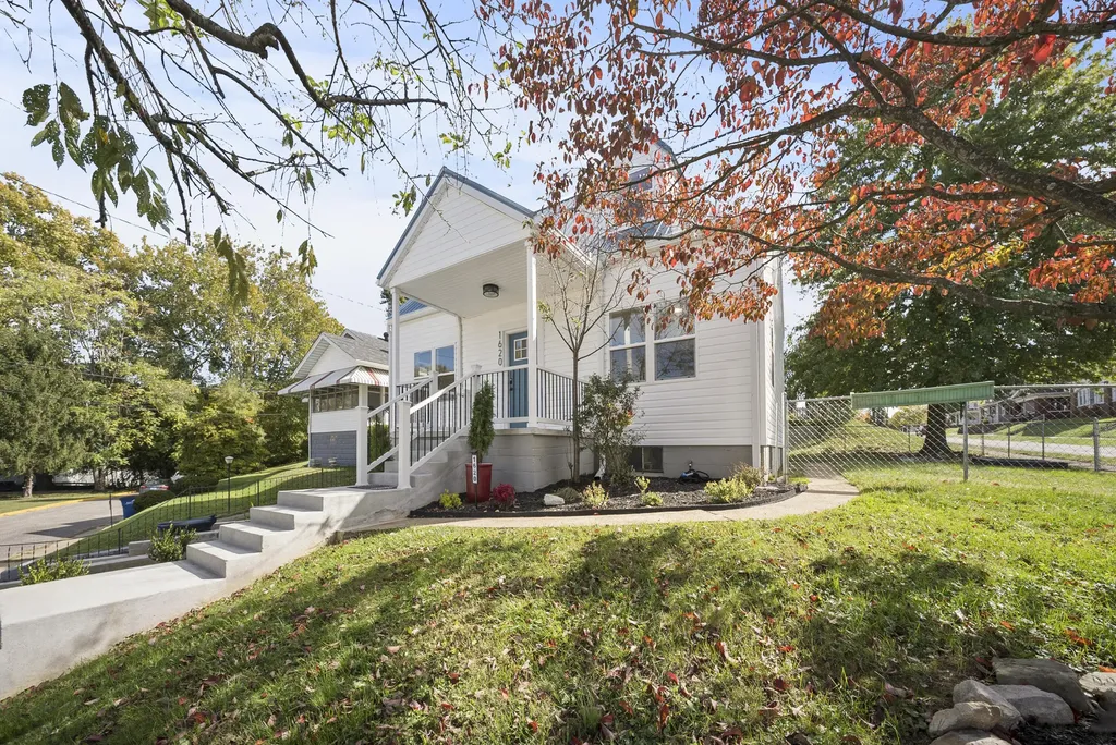 1620 Spring Park Ashland KY 41101