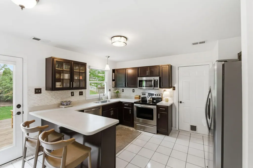 2282 Stonewood Lane Lexington KY 40509