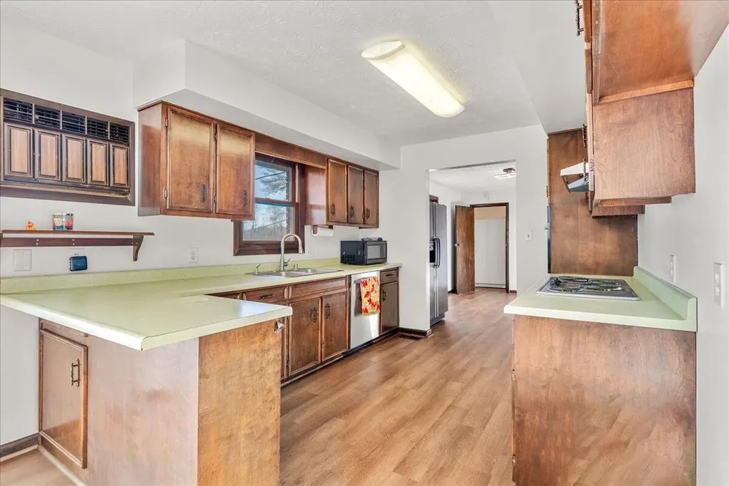 37 Cardinal Hill Lane London KY 40744